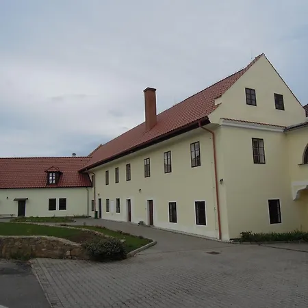 Zamek Drahonice