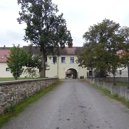 Zamek Drahonice
