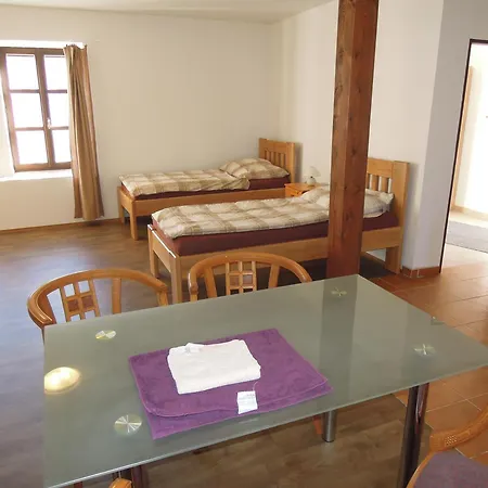 Zamek Drahonice Θέρετρο *